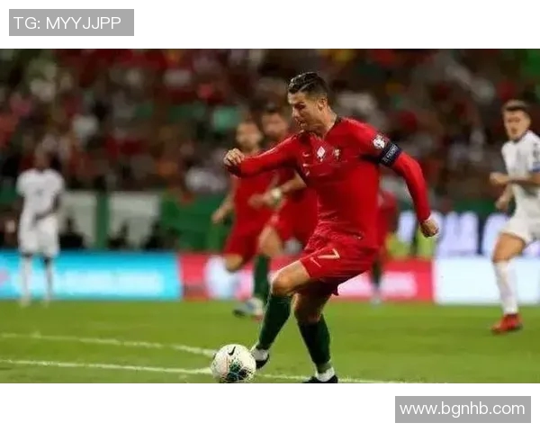 足球巨星C罗的艺术魅力与激情瞬间绘画作品欣赏