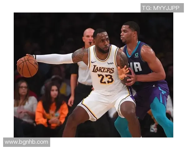 2008年湖人与黄蜂激战回顾：经典对决中的篮球传奇与精彩瞬间