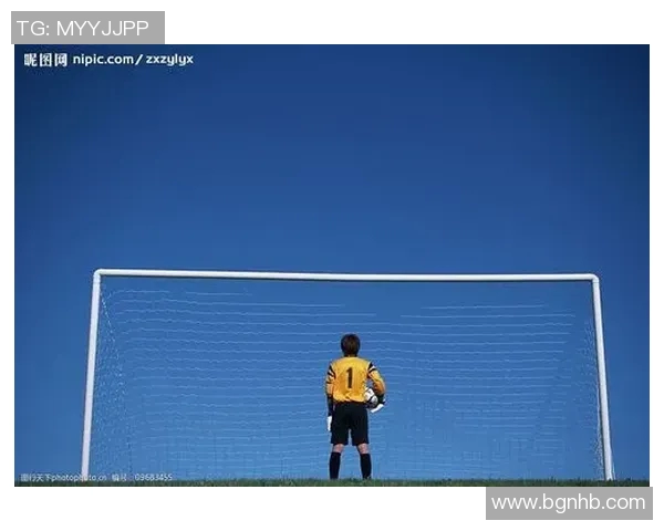 足球明星背影高清图片素材分享展现运动魅力与风采的最佳选择 足球明星背影高清图片素材分享展现运动魅力与风采的最佳选择